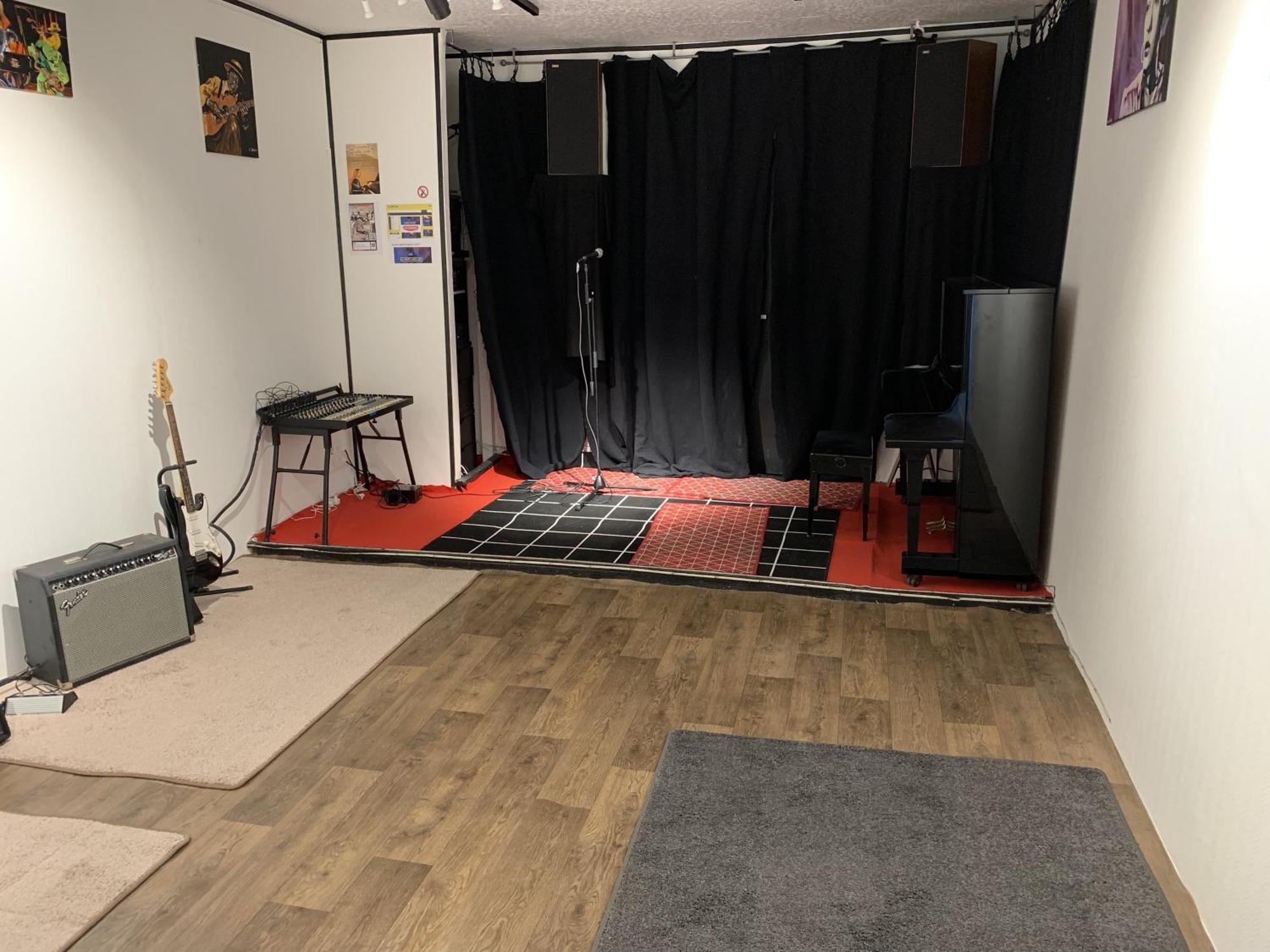 La Maison Des Artistes Lavelanet Exteriör bild